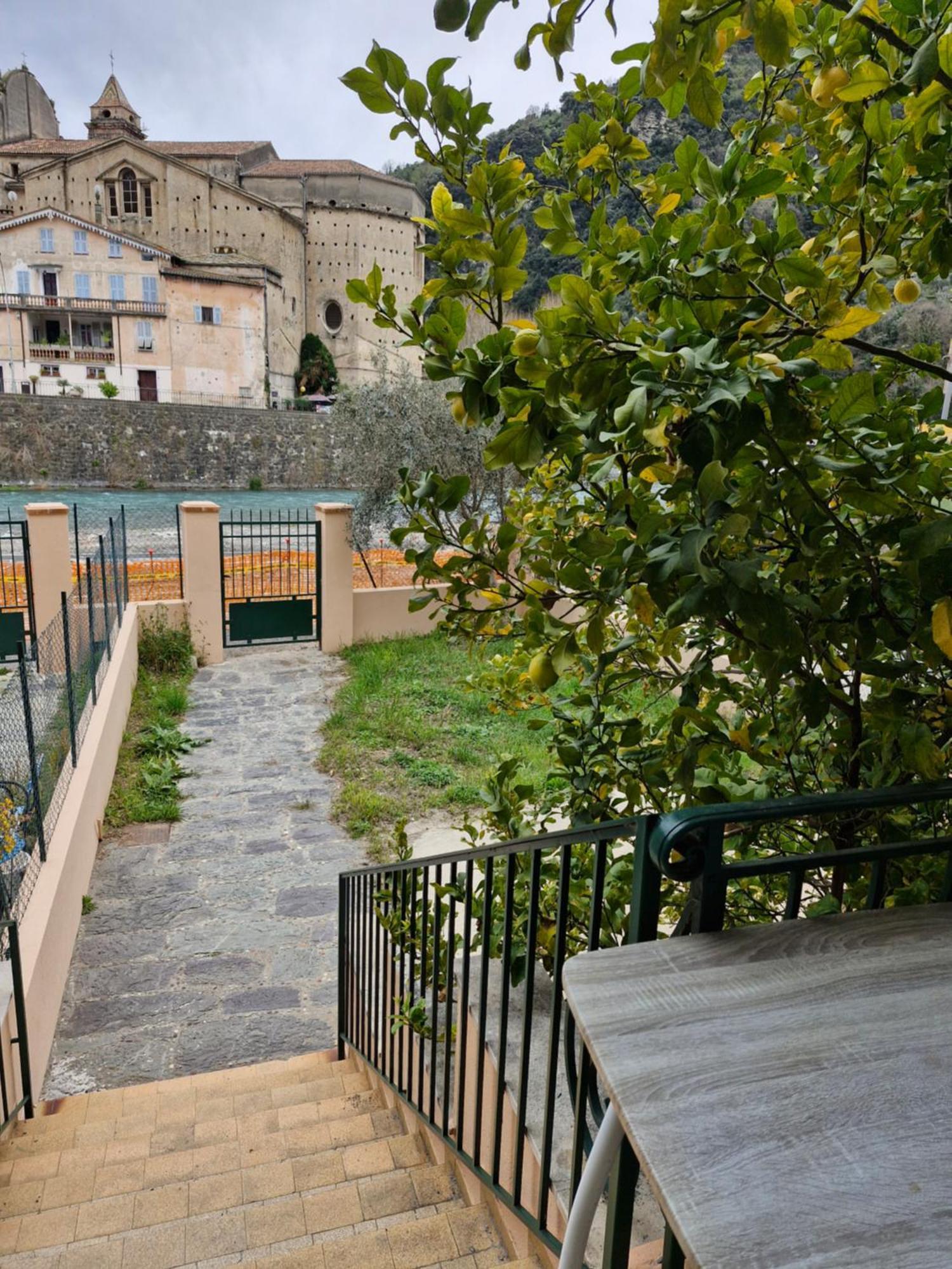 דירות בריי-סור-רויה Superbe Rez-De-Jardin Refait A Neuf. מראה חיצוני תמונה